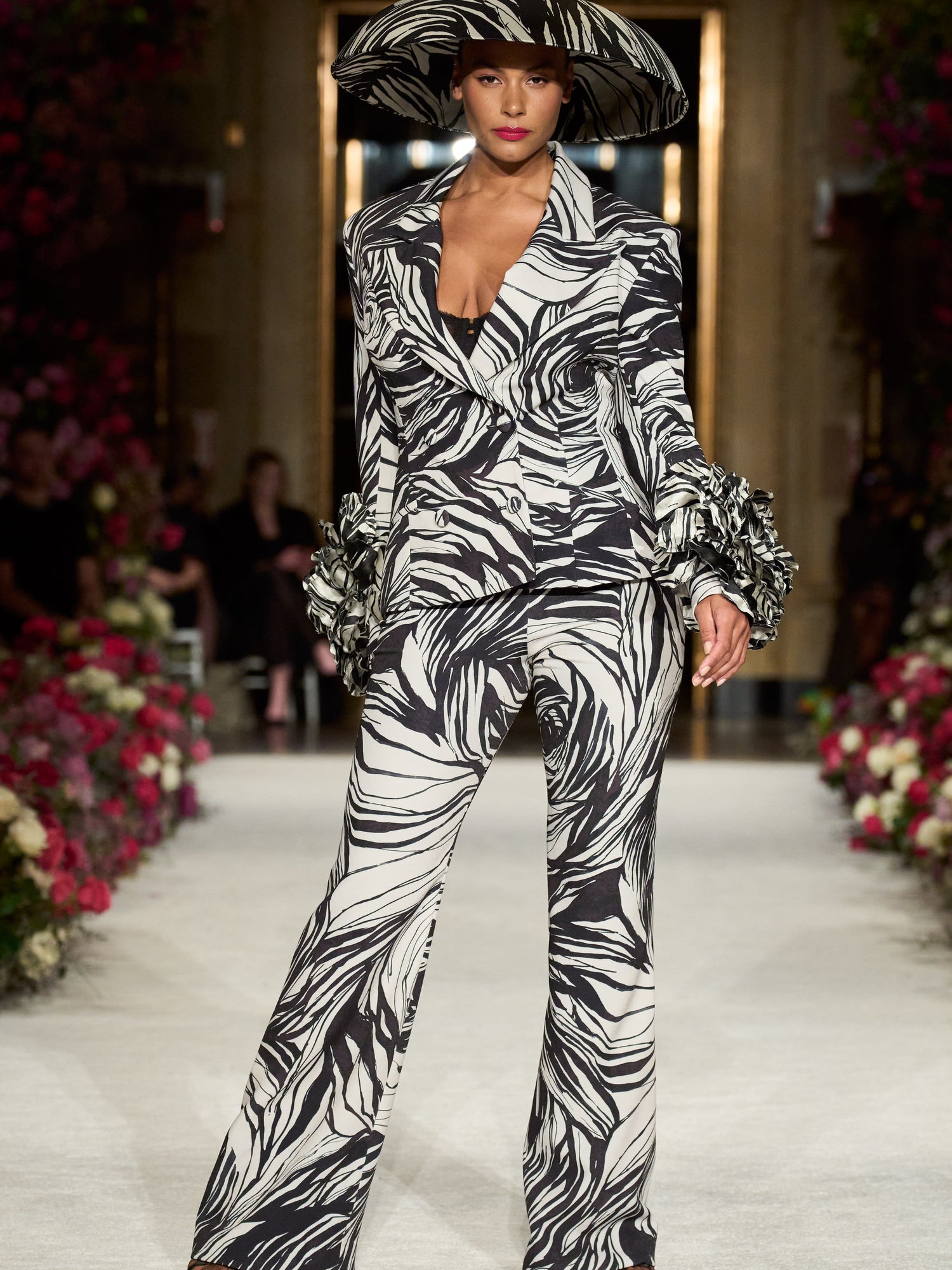 Rose Print Double Breasted Floral Hem Blazer