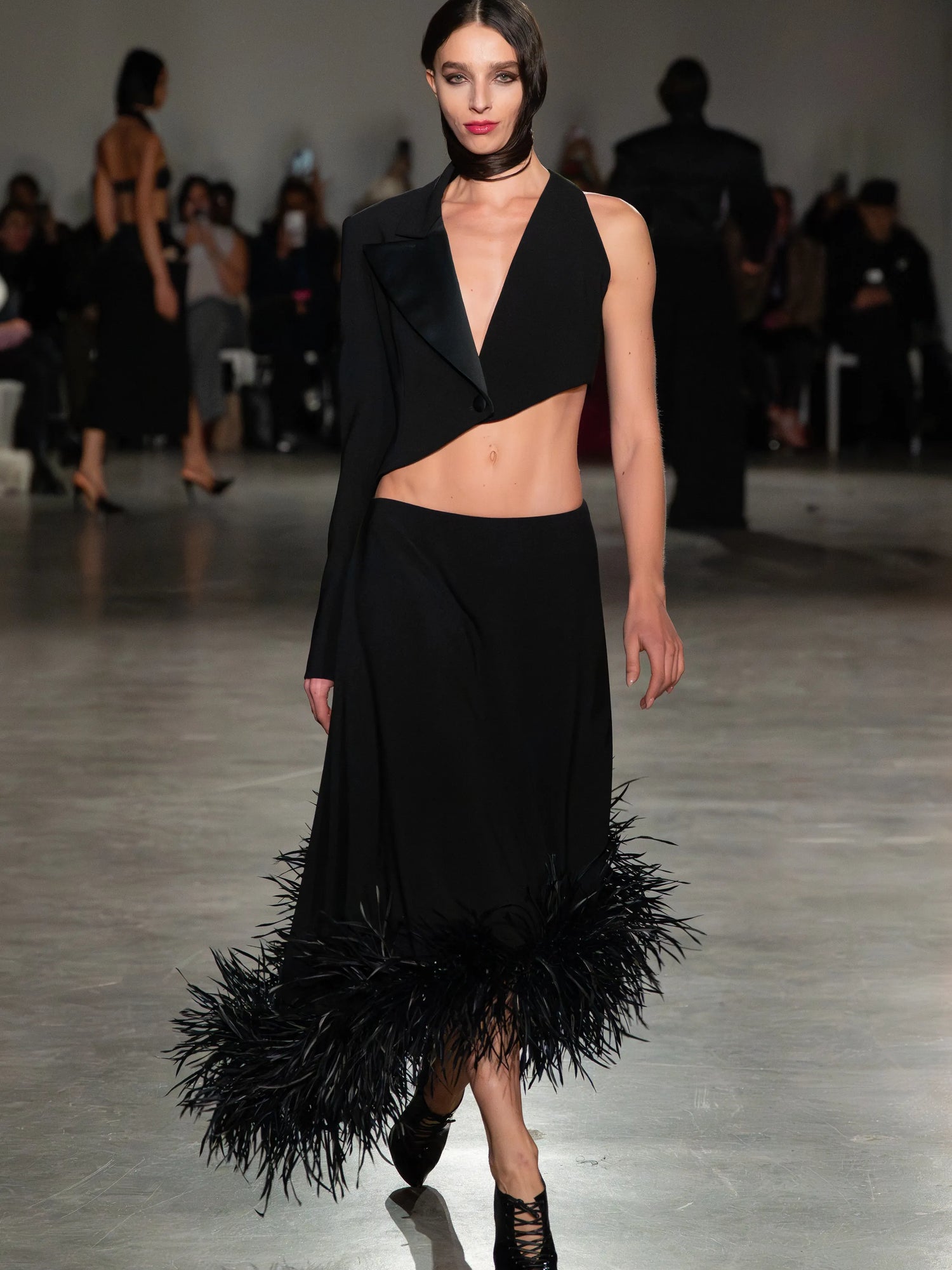 Black Single Sleeve Asymmetric Cropped Blazer